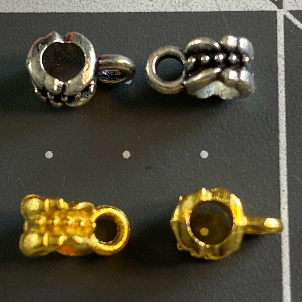 Findings: Charm Conector
